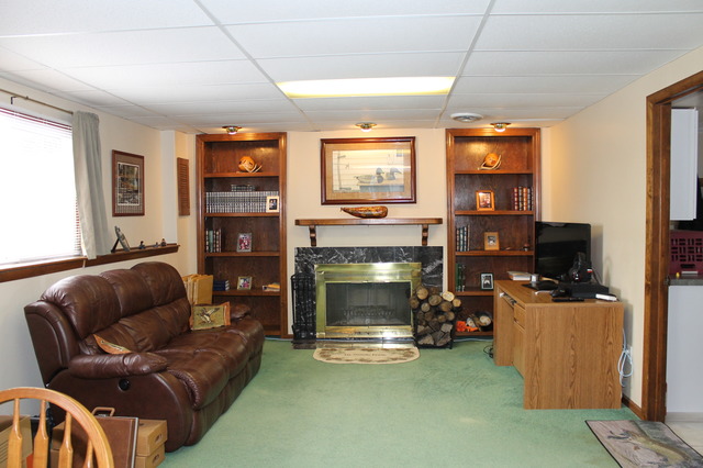 643 Cedar Ln, Bartlett, IL 60103 photo 9