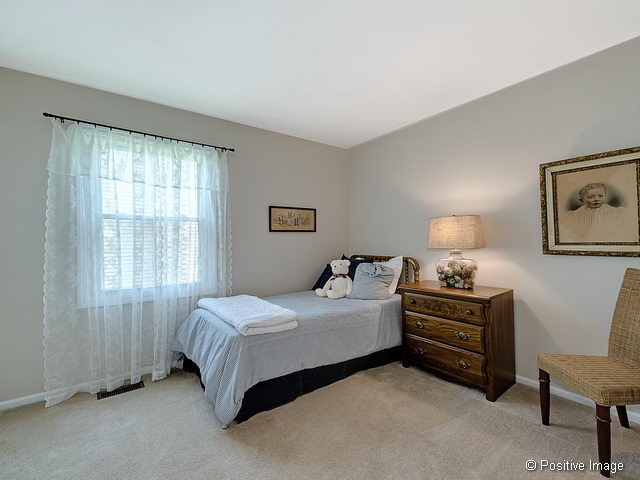 2340 Richmond Dr, Wheaton, IL 60189 photo 20