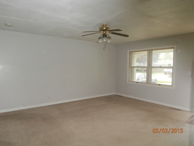 529 E 3rd St, Herscher, IL 60941 photo 6
