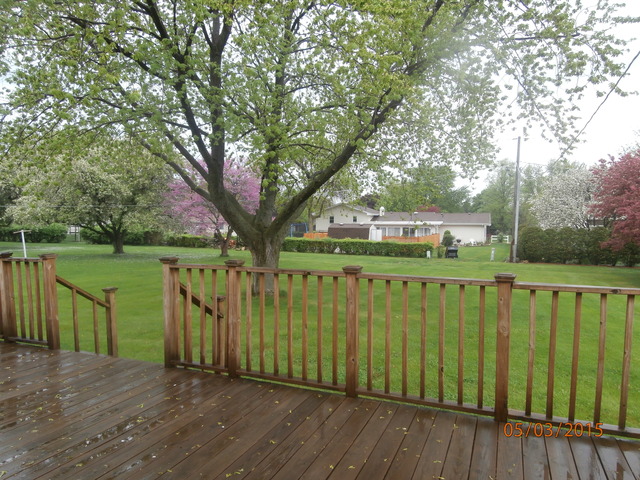 529 E 3rd St, Herscher, IL 60941 photo 3