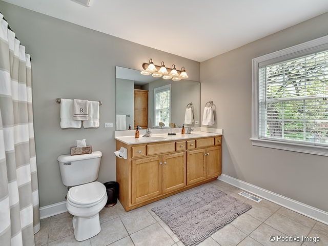 834 S Wright St, Naperville, IL 60540 photo 21