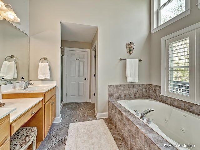 834 S Wright St, Naperville, IL 60540 photo 16
