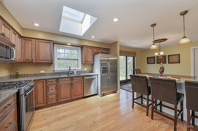 1251 Golf Cir, Wheaton, IL 60189 photo 6