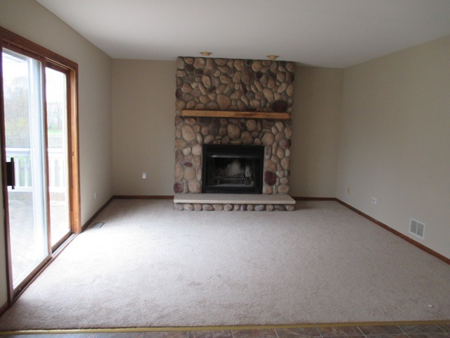 11 Starboard Ct, Grayslake, IL 60030 photo 8
