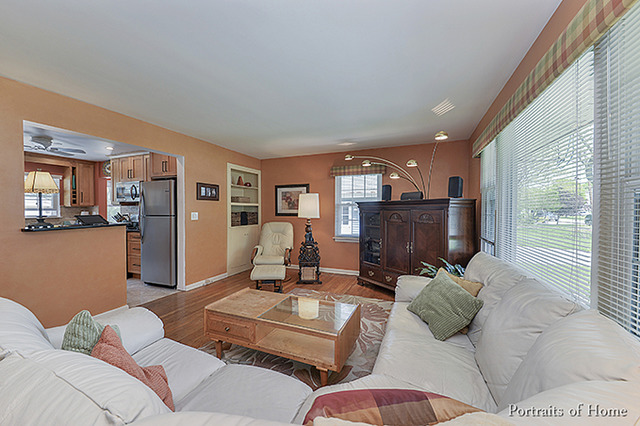 810 S Chase St, Wheaton, IL 60189 photo 4
