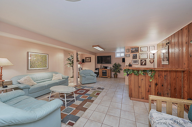 810 S Chase St, Wheaton, IL 60189 photo 16