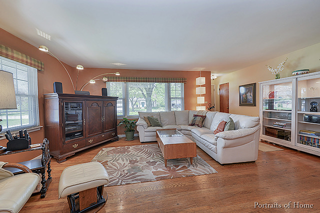 810 S Chase St, Wheaton, IL 60189 photo 5