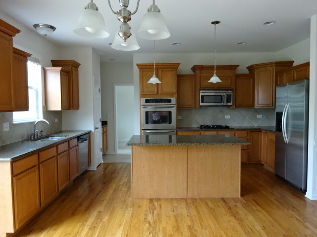 13442 Kerr St, Plainfield, IL 60585 photo 8