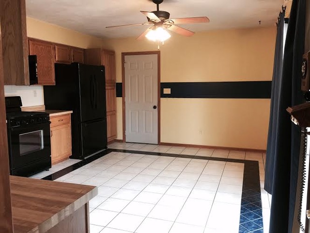 119 Barry Ave, Byron, IL 61010 photo 3