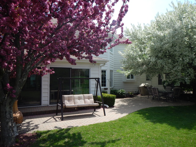 740 Fairway View Dr, Algonquin, IL 60102 photo 2