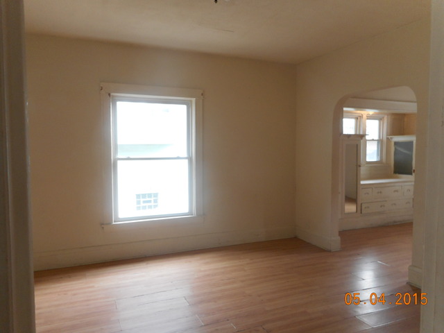 241 S Evergreen Ave, Kankakee, IL 60901 photo 6