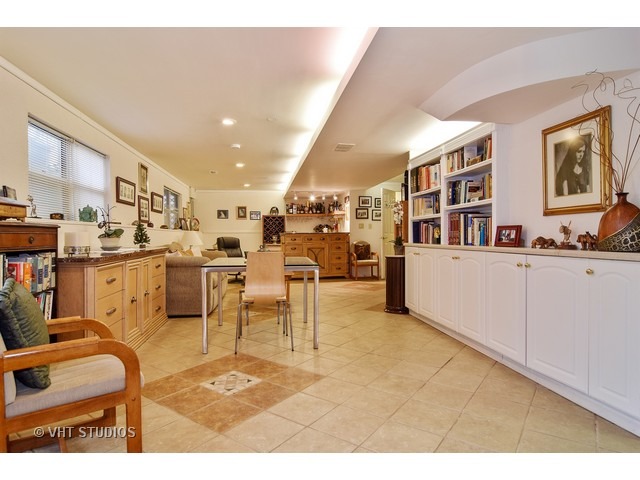 668 White Oak Ln, Bartlett, IL 60103 photo 20