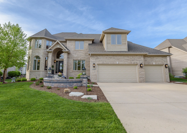 13439 Skyline Dr, Plainfield, IL 60585 photo 1