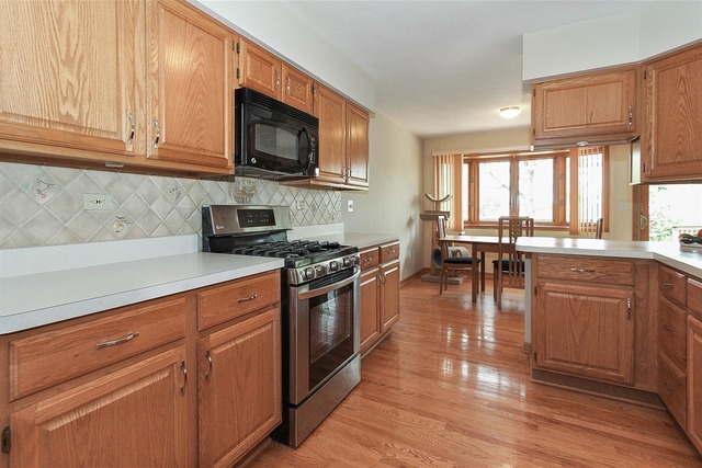 856 Middleton Ln, Bartlett, IL 60103 photo 14