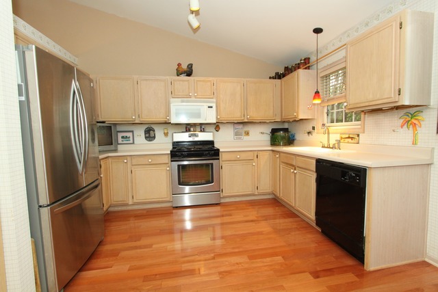 2124 Riverside Dr, Plainfield, IL 60586 photo 7
