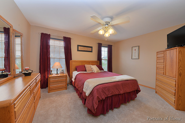 2129 Pointe Blvd, Aurora, IL 60504 photo 13