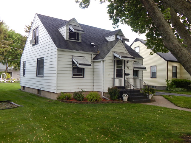 1388 N West Circle Dr, Kankakee, IL 60901 photo 2