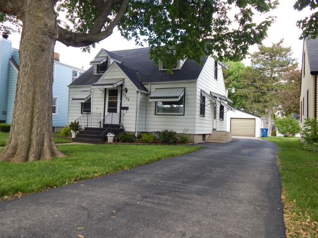 1388 N West Circle Dr, Kankakee, IL 60901 photo 1