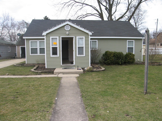 412 W Corning Ave, Peotone, IL 60468 photo 1