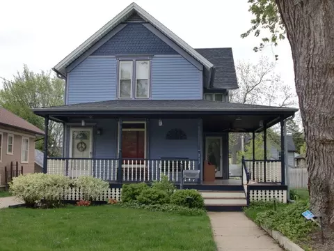 117 Monroe St, Elgin, IL 60123 photo 1