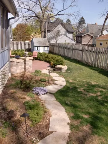 117 Monroe St, Elgin, IL 60123 photo 13