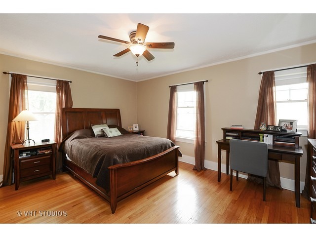 311 E Franklin St, Wheaton, IL 60187 photo 9