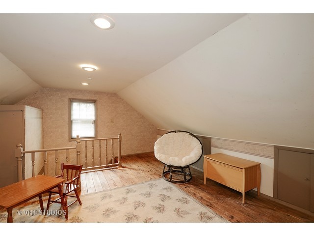 311 E Franklin St, Wheaton, IL 60187 photo 13