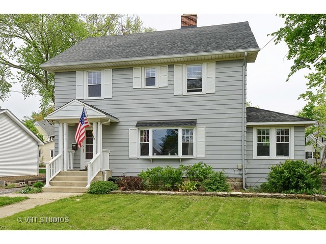 311 E Franklin St, Wheaton, IL 60187 photo 1