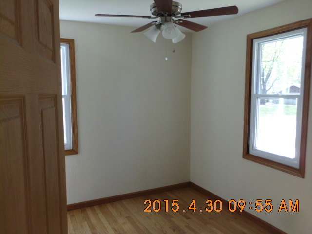 15 E Rock St, Plano, IL 60545 photo 3