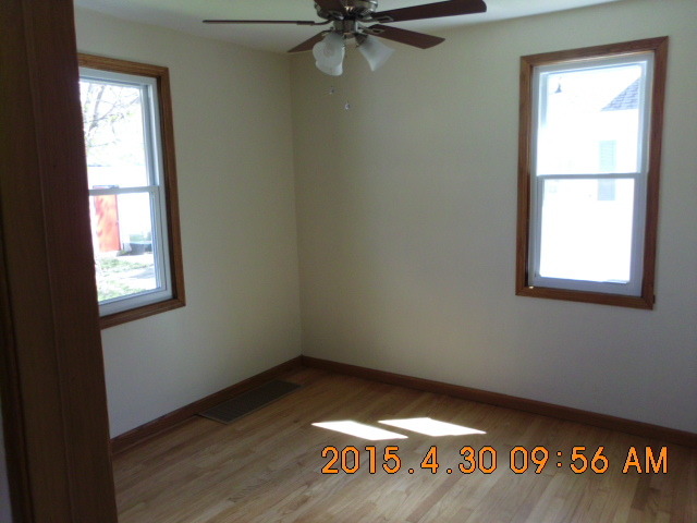 15 E Rock St, Plano, IL 60545 photo 4