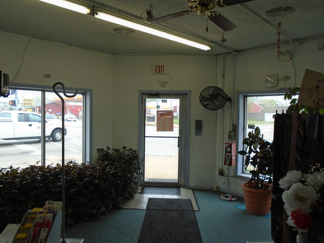 617 E Cass St E, Joliet, IL 60432 photo 11