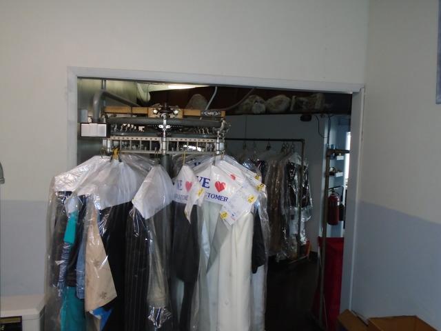 617 E Cass St E, Joliet, IL 60432 photo 9
