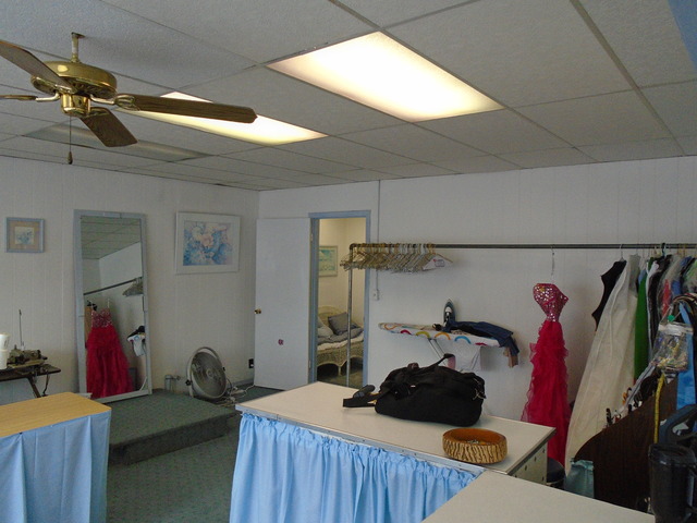 617 E Cass St E, Joliet, IL 60432 photo 4