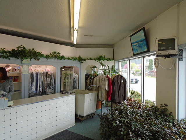 617 E Cass St E, Joliet, IL 60432 photo 13