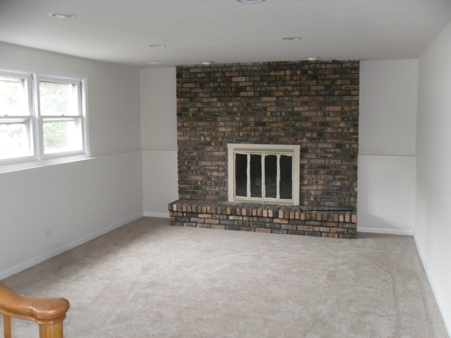 4095 Hudson Dr, Hoffman Estates, IL 60192 photo 4