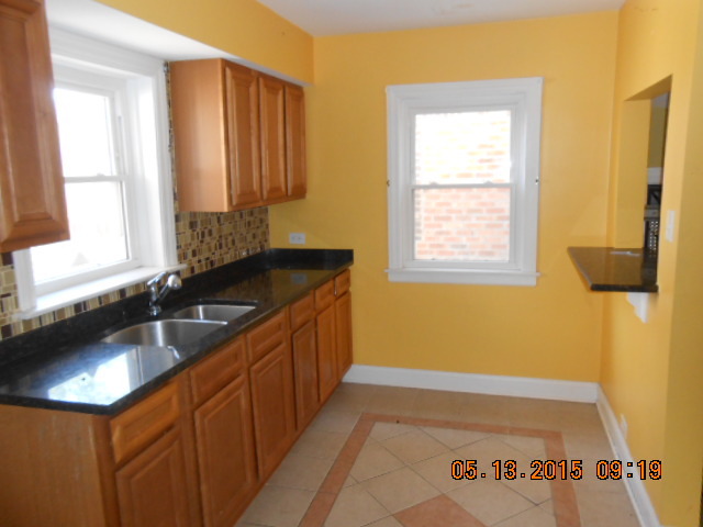 636 E 101st St, Chicago, IL 60628 photo 4