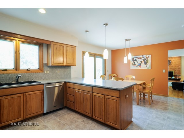 5703 Michael Ct, Rolling Meadows, IL 60008 photo 7