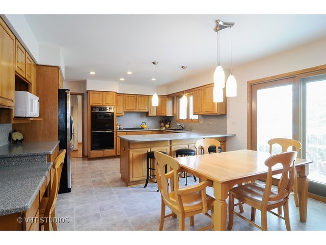 5703 Michael Ct, Rolling Meadows, IL 60008 photo 6