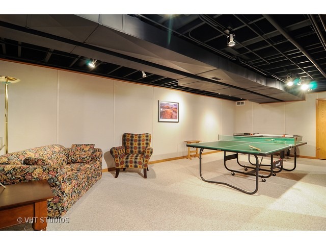 5703 Michael Ct, Rolling Meadows, IL 60008 photo 12