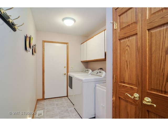 5703 Michael Ct, Rolling Meadows, IL 60008 photo 20