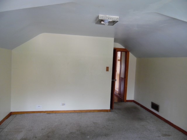 40 N Edison Ave, Elgin, IL 60123 photo 4