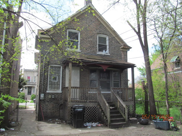 1534 E 74th St, Chicago, IL 60619 photo 2