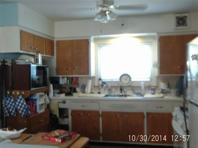 284 N 8th Ave, Des Plaines, IL 60016 photo 4