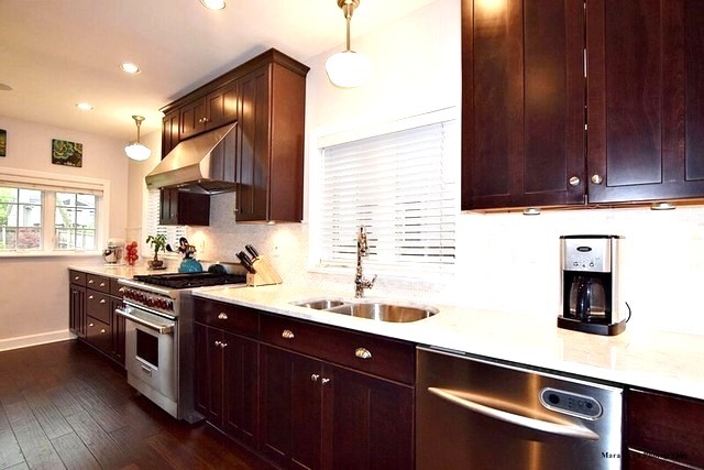 611 S Gables Blvd, Wheaton, IL 60187 photo 3