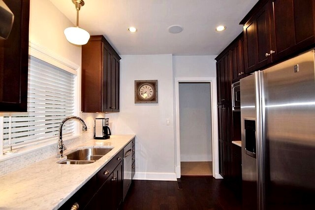 611 S Gables Blvd, Wheaton, IL 60187 photo 4