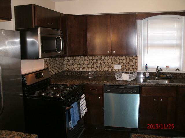 10501 S Eberhart Ave, Chicago, IL 60628 photo 5