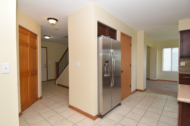 5604 Stonybrook Dr, Plainfield, IL 60586 photo 6