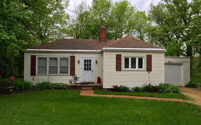 8174 S Pine St, Dixon, IL 61021 photo 1