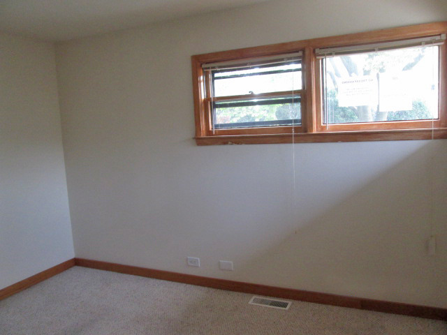 354 N 8th Ave, Des Plaines, IL 60016 photo 9