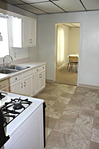 904 4th Ave, Sterling, IL 61081 photo 4